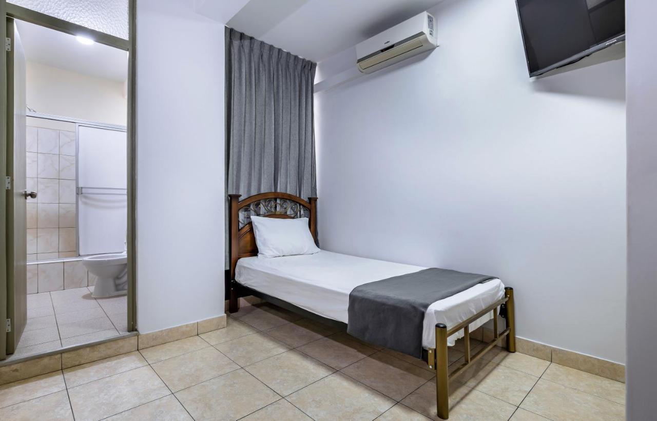Hotel Taurus Piura Ngoại thất bức ảnh