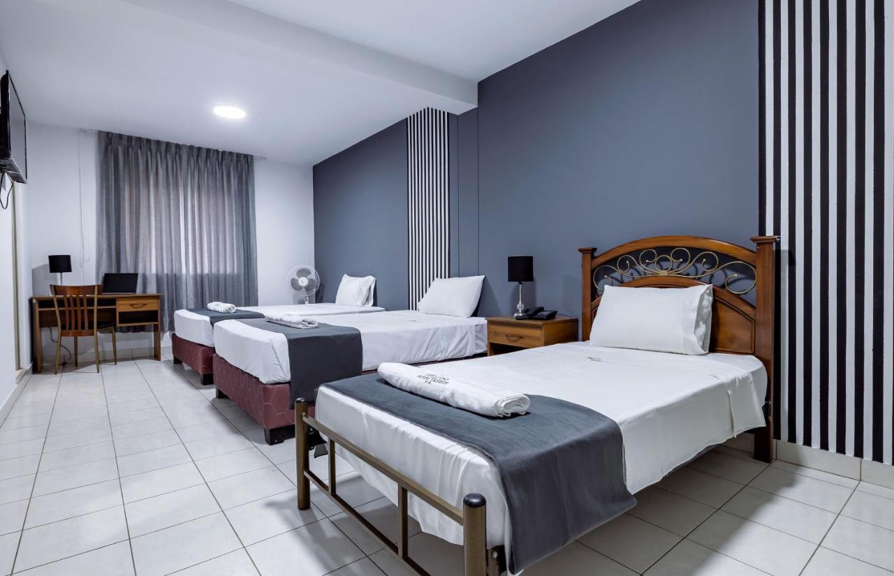 Hotel Taurus Piura Ngoại thất bức ảnh