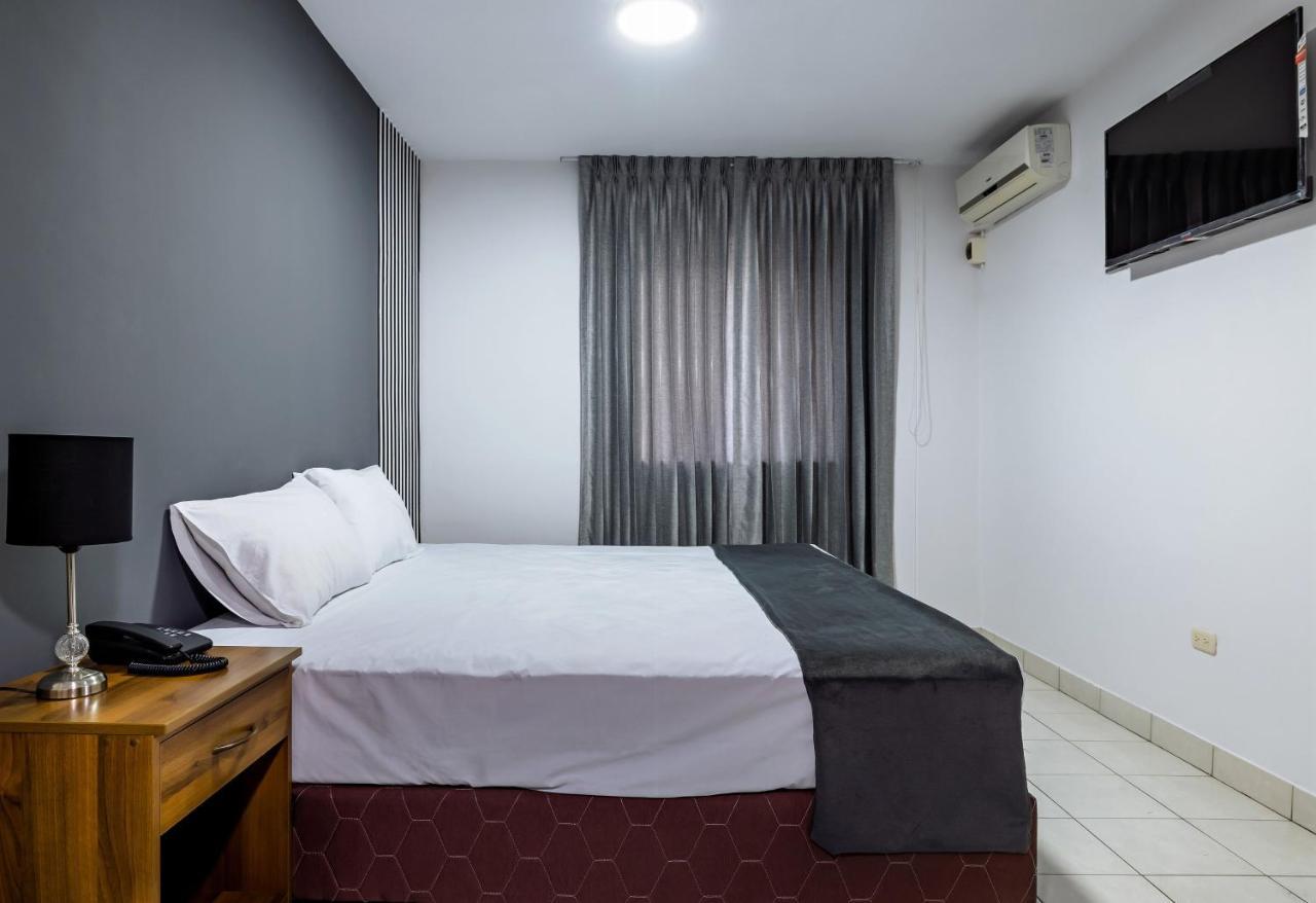 Hotel Taurus Piura Ngoại thất bức ảnh